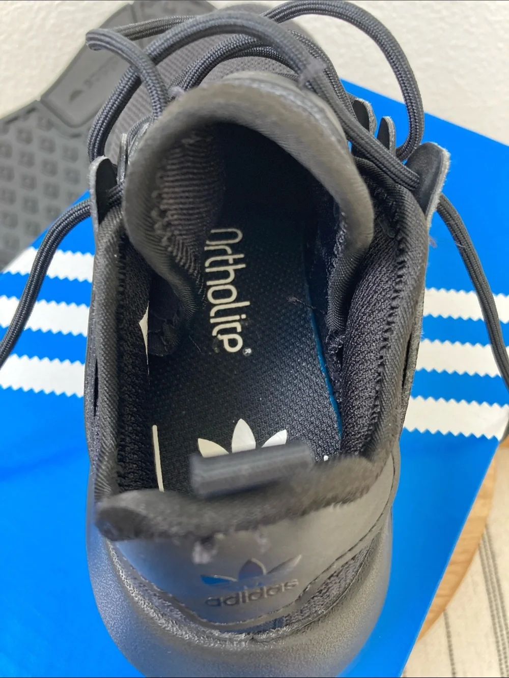 adidas all black